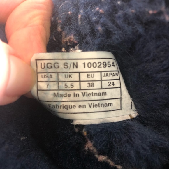 UGG women’s Bailey Bow II Boots - Picture 12 of 15